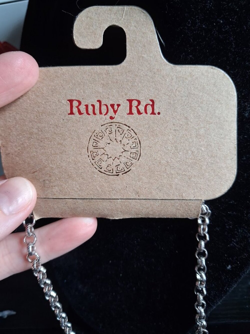 Ruby Rd. Statement necklace - Picture 3 of 4